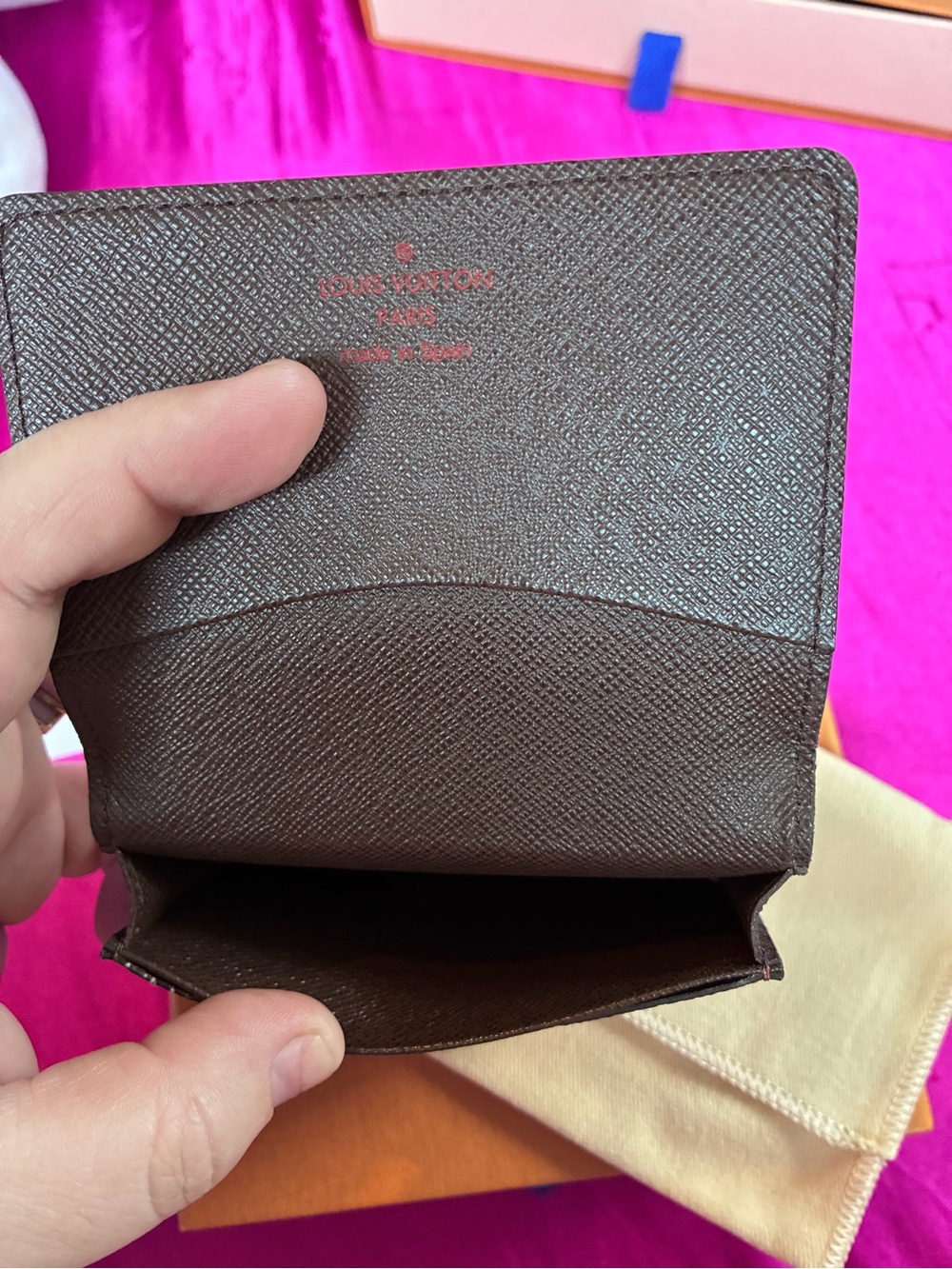 Louis Vuitton Damier Card Holder - Picture 5 of 13